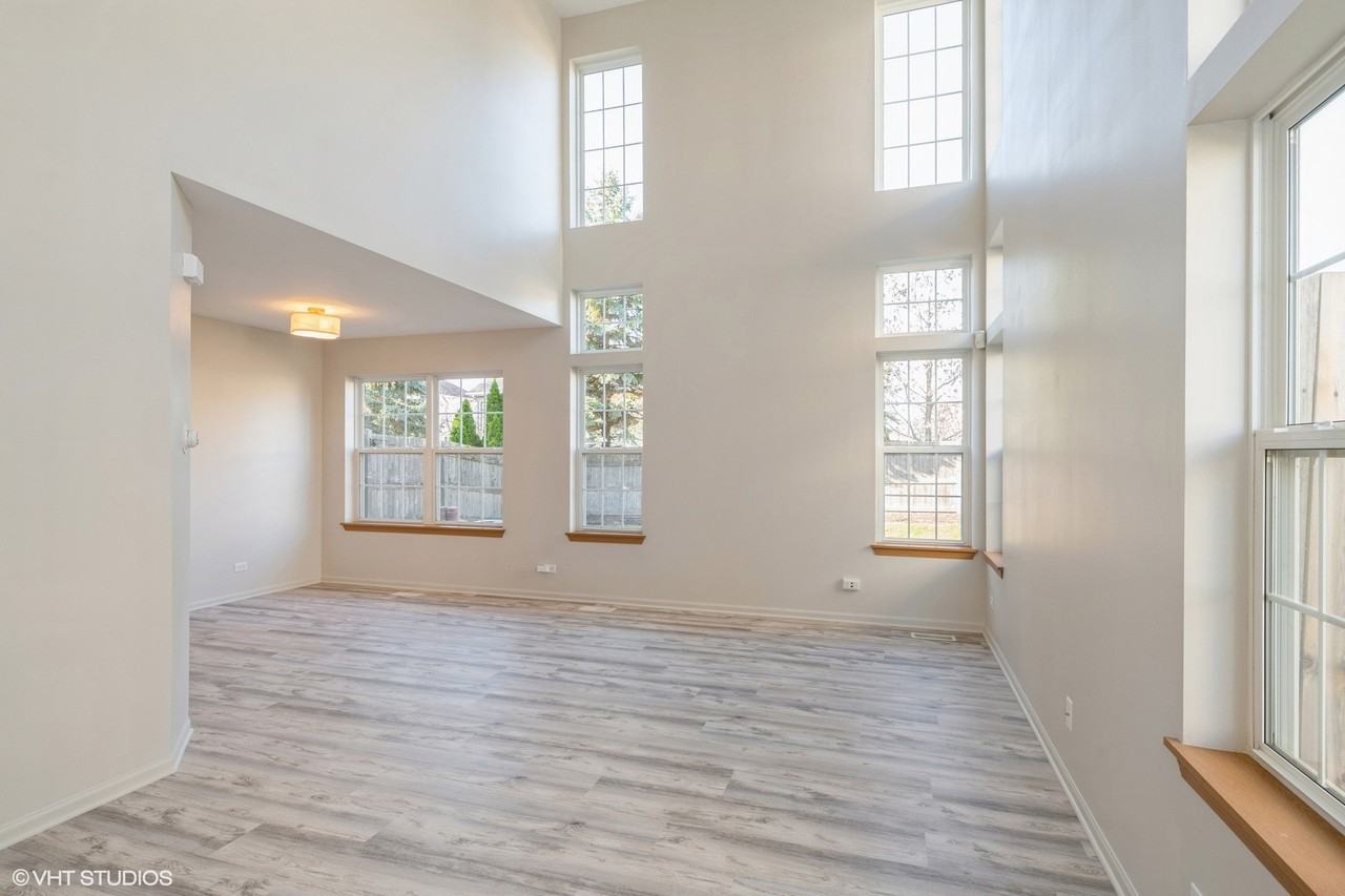 39112 North Aberdeen Lane - Photo 4 of 14