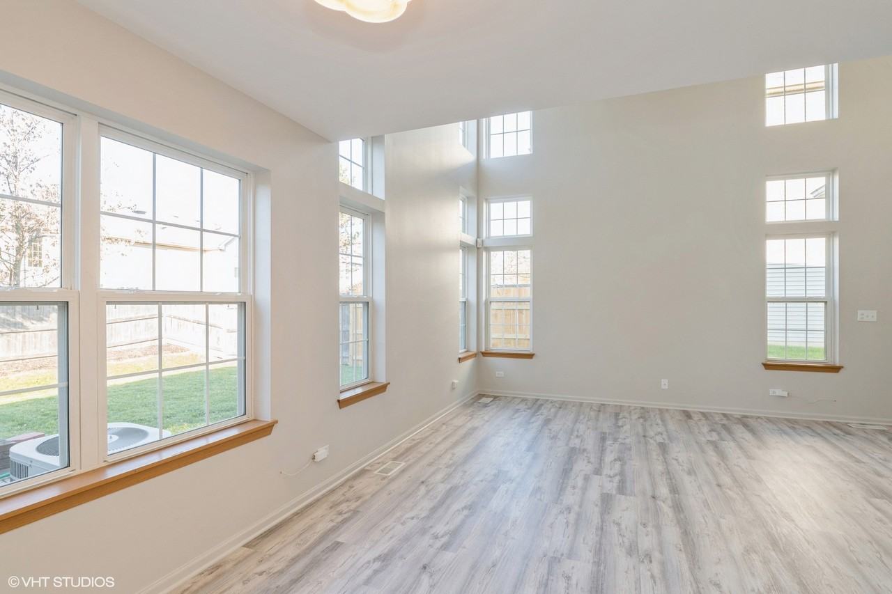 39112 North Aberdeen Lane - Photo 5 of 14