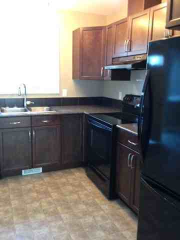 91 Street - 9105 Unit 139 - 139 - Photo 3 of 19