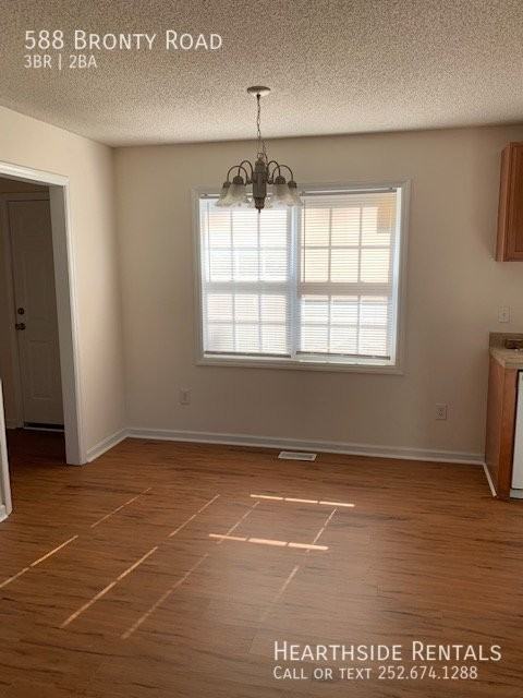 588 Bronty Rd - Photo 2 of 11