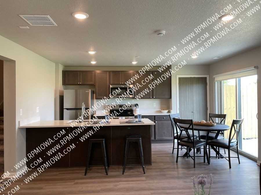 160 Buffalo Ave Sw - Photo 3 of 12