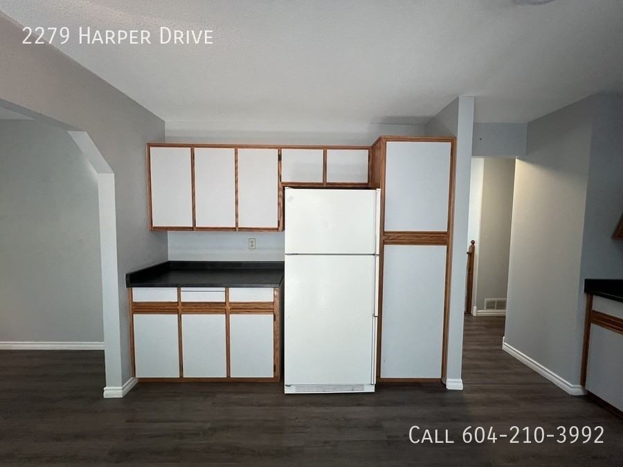 2279 Harper Dr - Photo 3 of 29