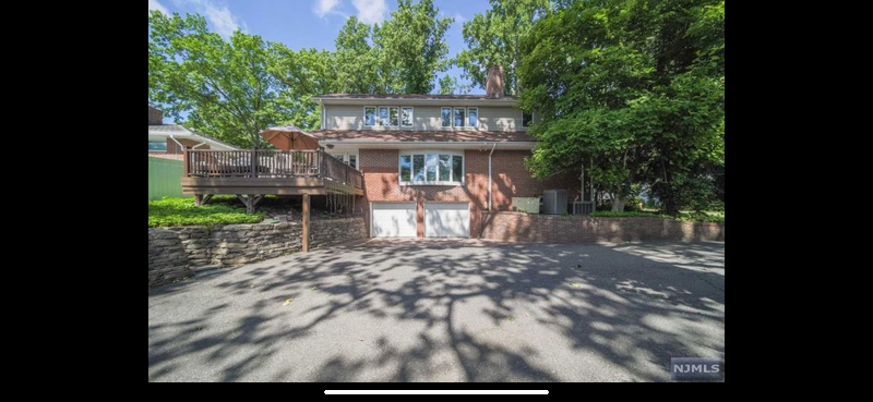 4 Mellon Ln - Photo 3 of 20
