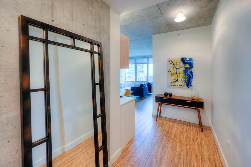 156 North Desplaines Street - Photo 5 of 17