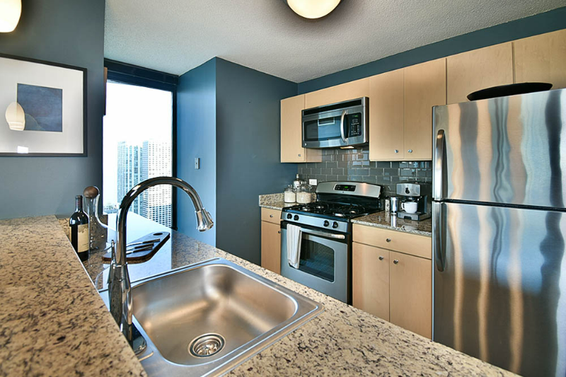 235 N Columbus Dr - Photo 3 of 29