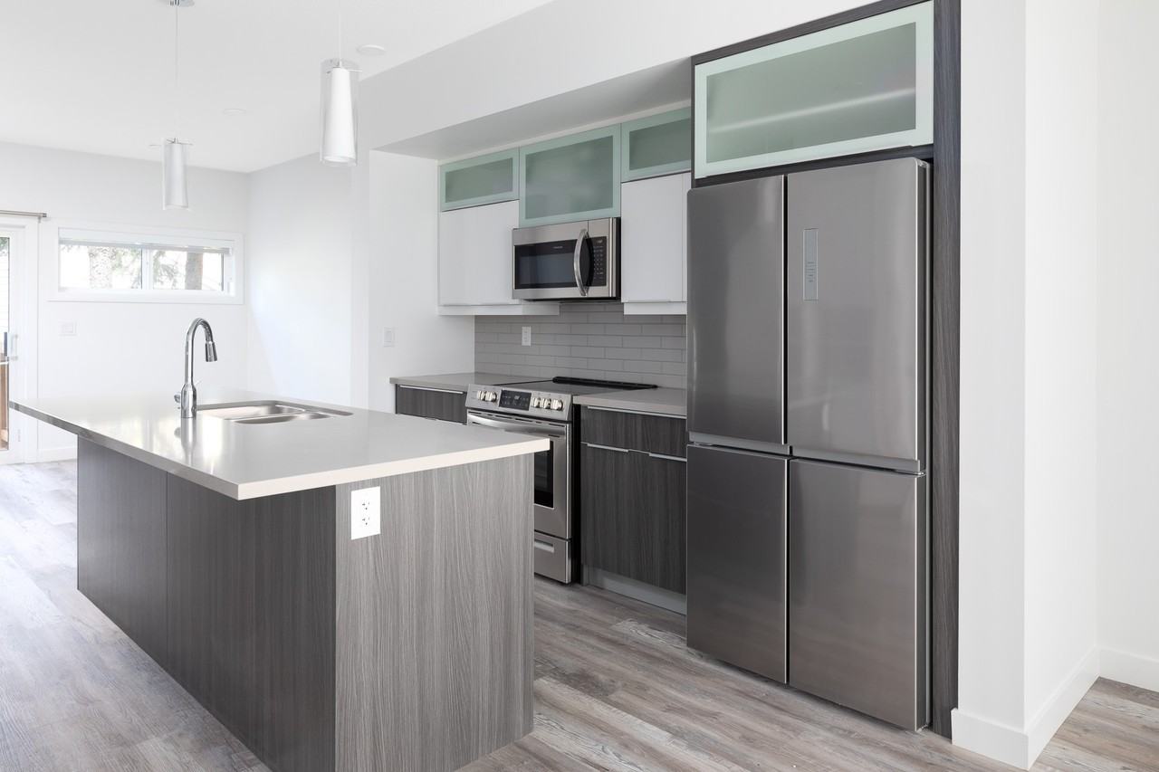 15008 99 Ave Nw - Photo 3 of 21