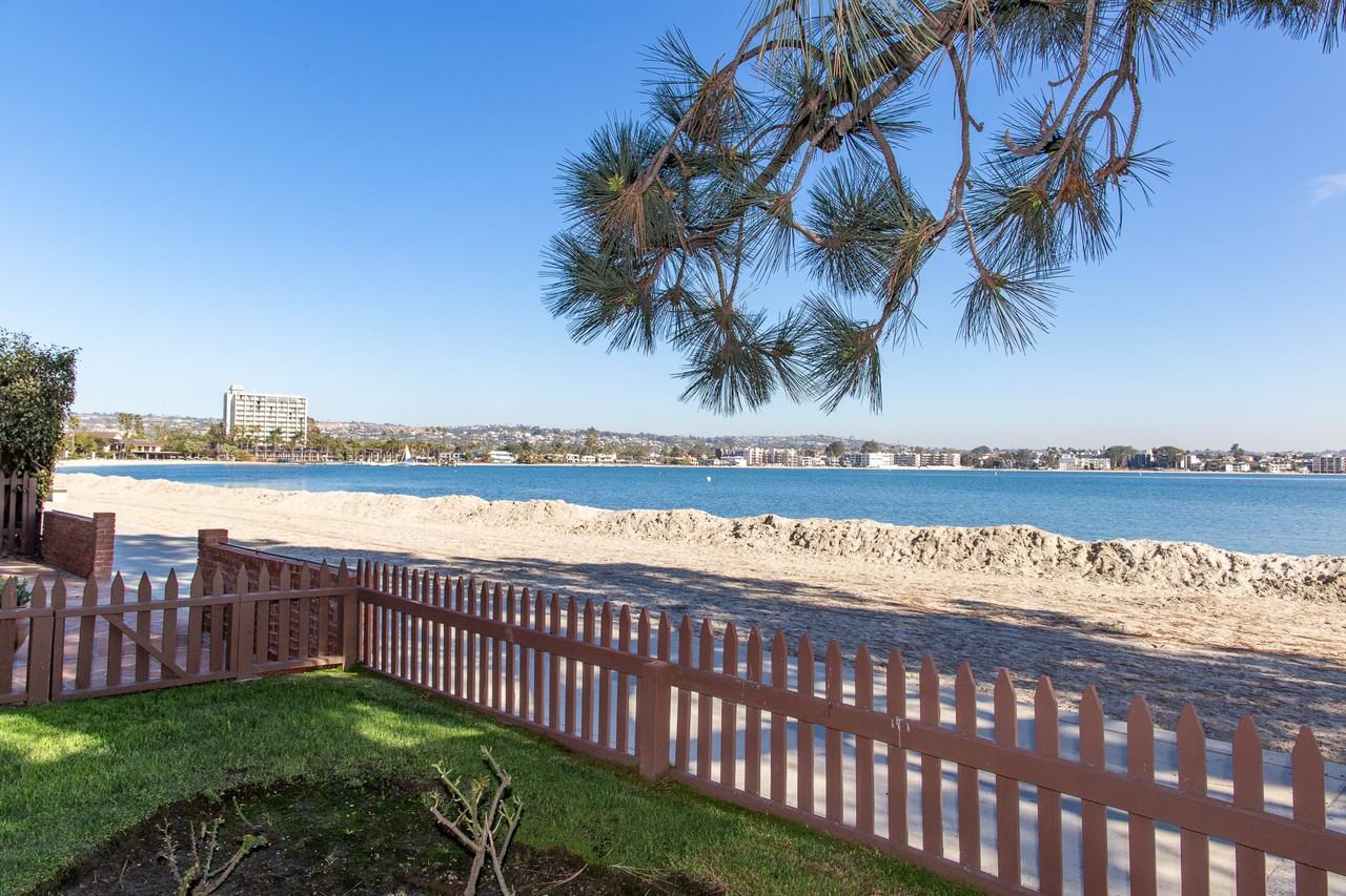 815 Salem Court #1 - Photo 4 of 50