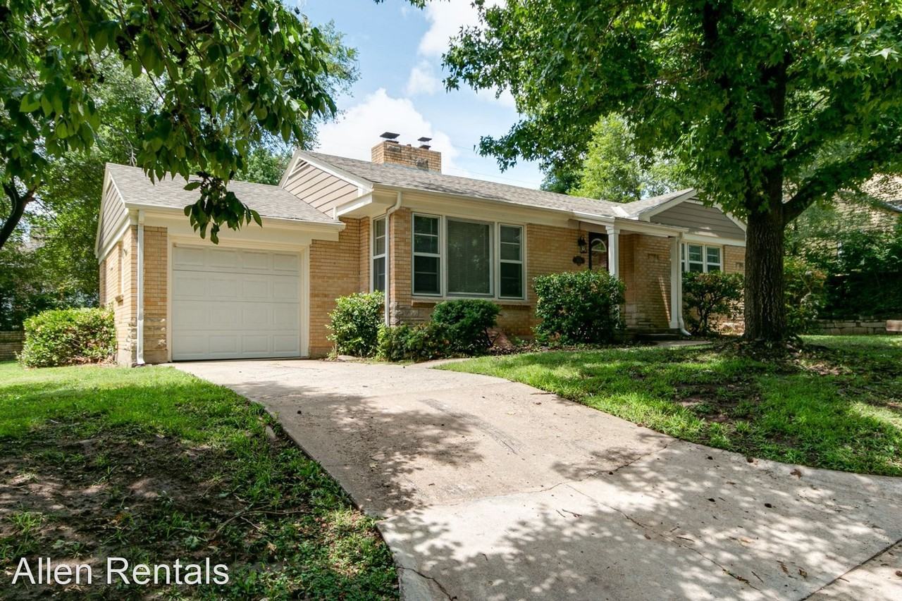 1425 Vista Ln - Photo 2 of 40