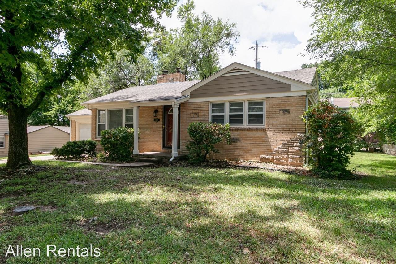 1425 Vista Ln - Photo 3 of 40