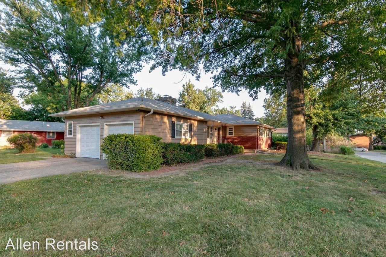 1863 Elaine Dr - Photo 3 of 33