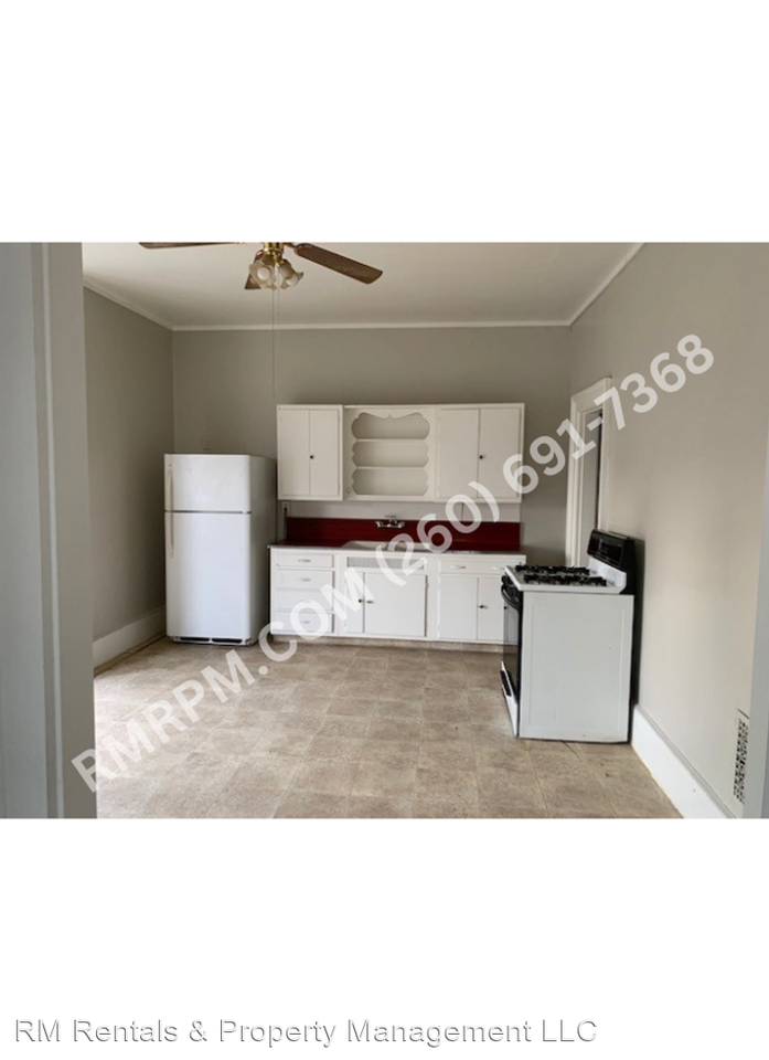 336 E Franklin St. - Photo 3 of 11