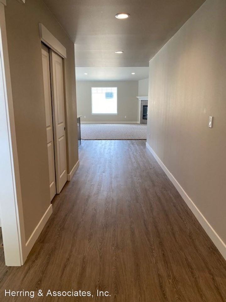 2212 S Mystical Loop - Photo 3 of 19