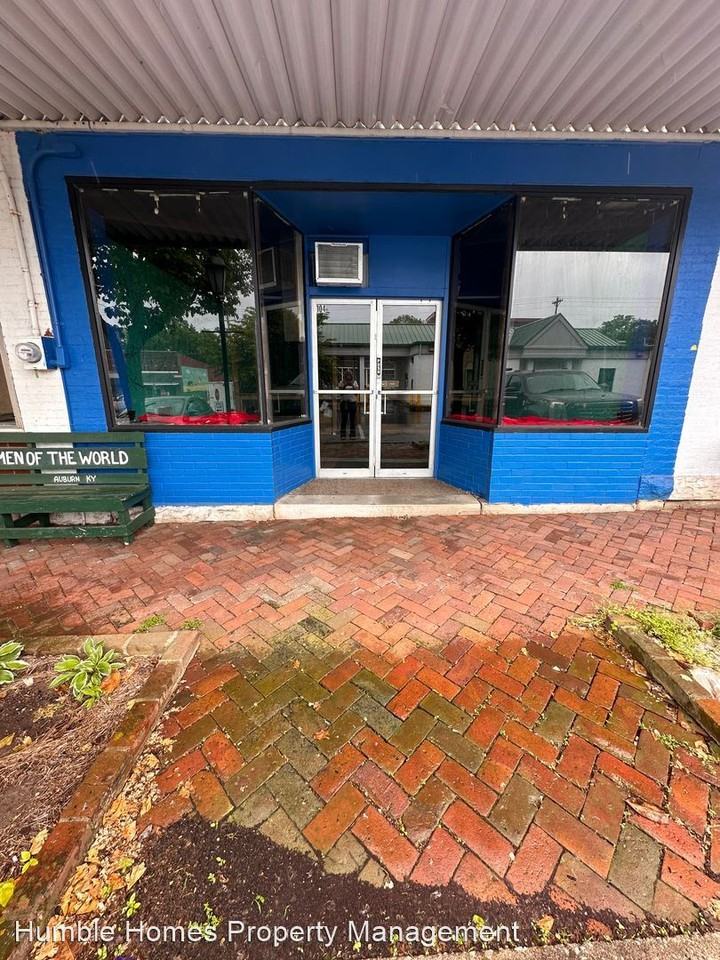 115 Spring St - Photo 3 of 8