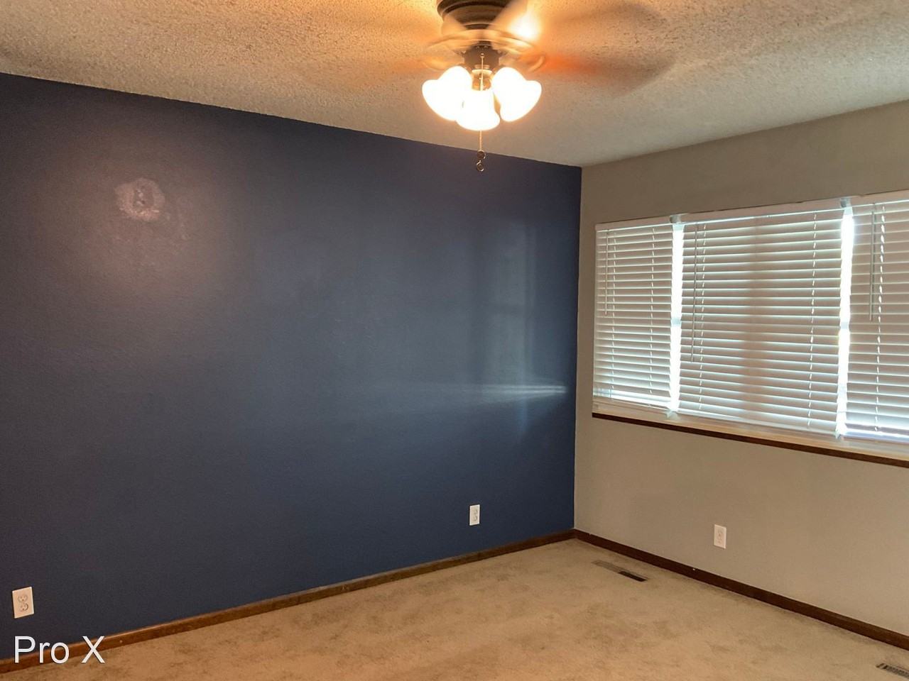 402 E Jefferson Duplex - Photo 3 of 12