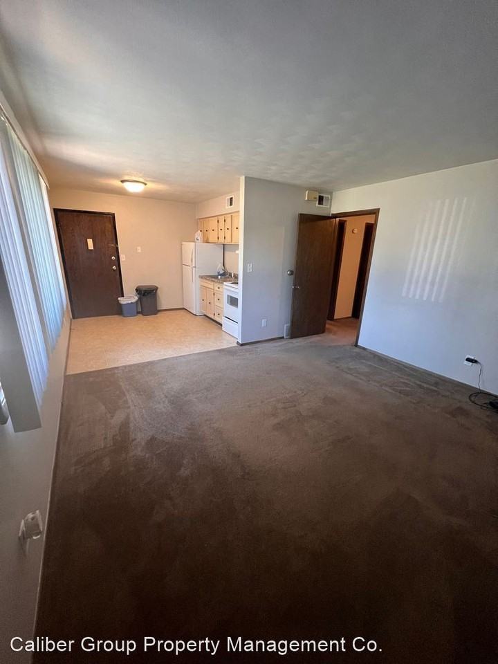 746 Russell Rd Apartments in Waterloo, IA 50701 Zumper