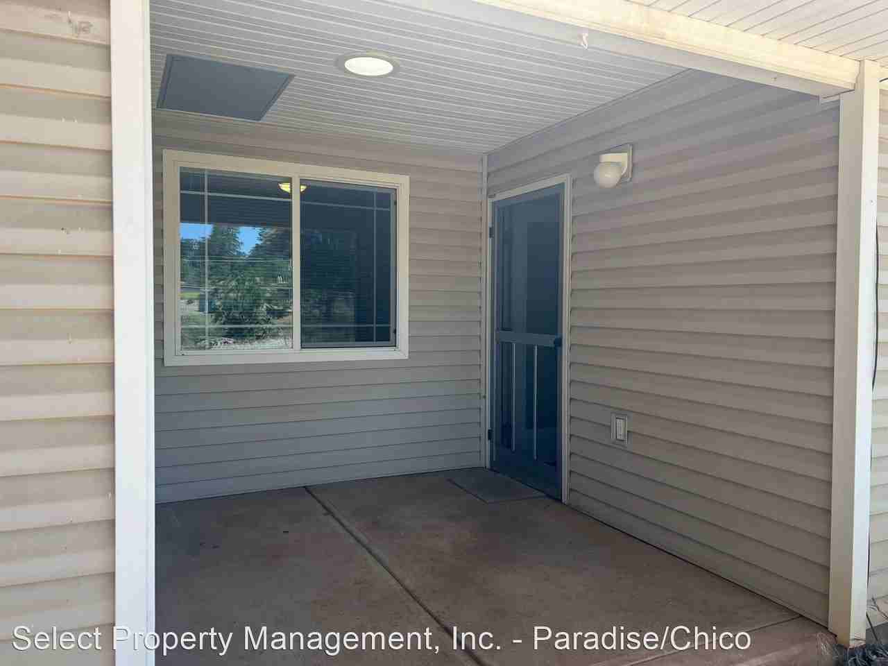 Skyview Apartments-2 bedroom, 2 bath private setting, common back yard, laundry in unit. - Photo 2 of 7