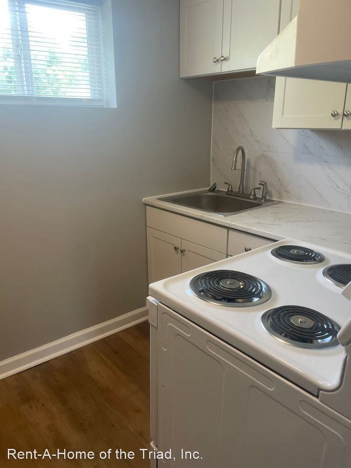 1011B Tuscaloosa St - Photo 2 of 8