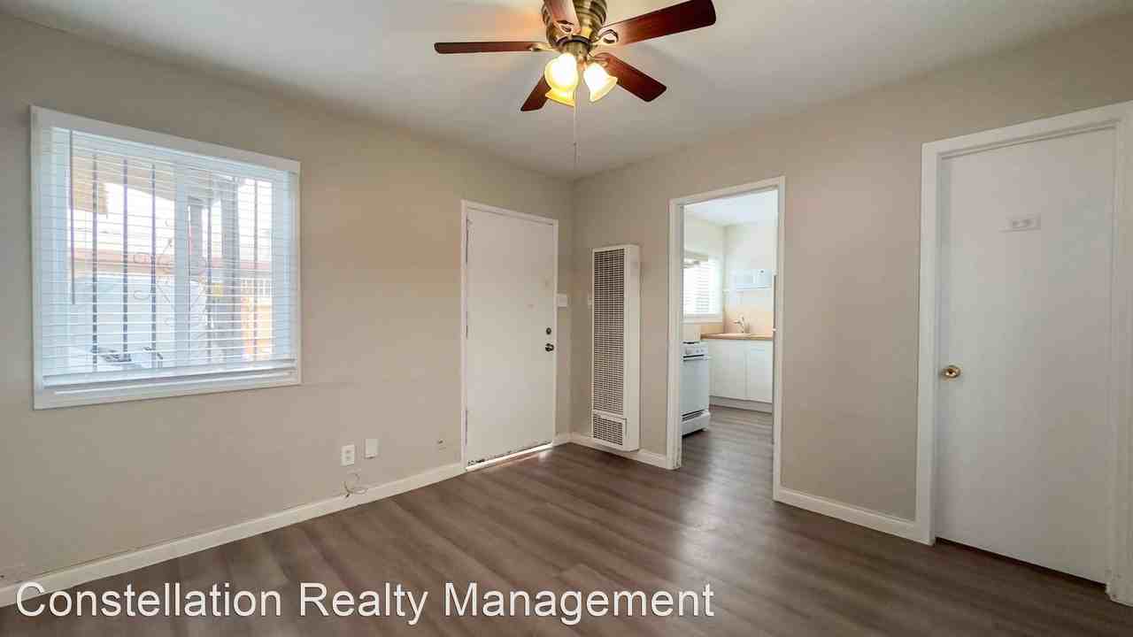 260262 Gregory St & 301307 S 33rd St Apartments in Mountain View, San