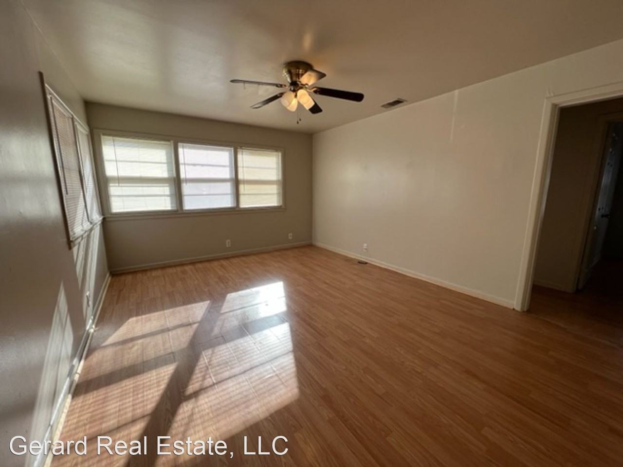 1434 N Mockingbird Ln - Photo 3 of 13