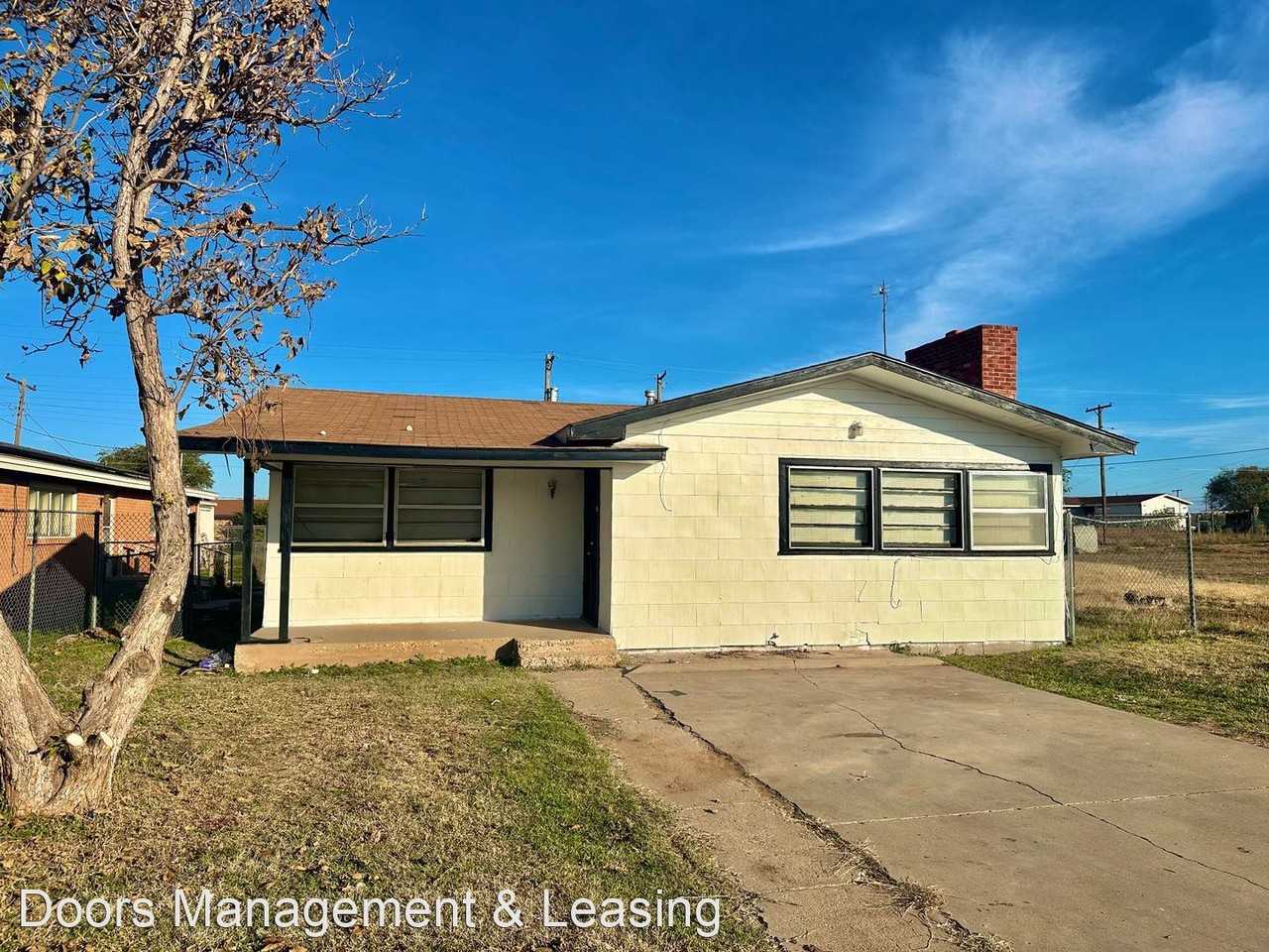 2403 Fir Ave - Photo 2 of 14