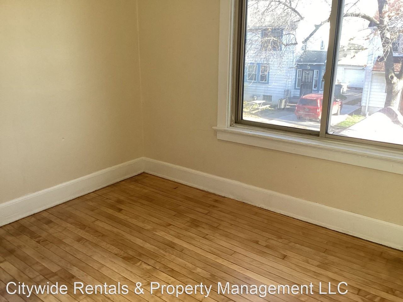 4333 N 25th St - Photo 3 of 15