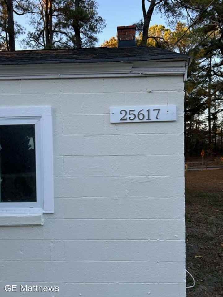 25617 Weakley Rd - Photo 2 of 12