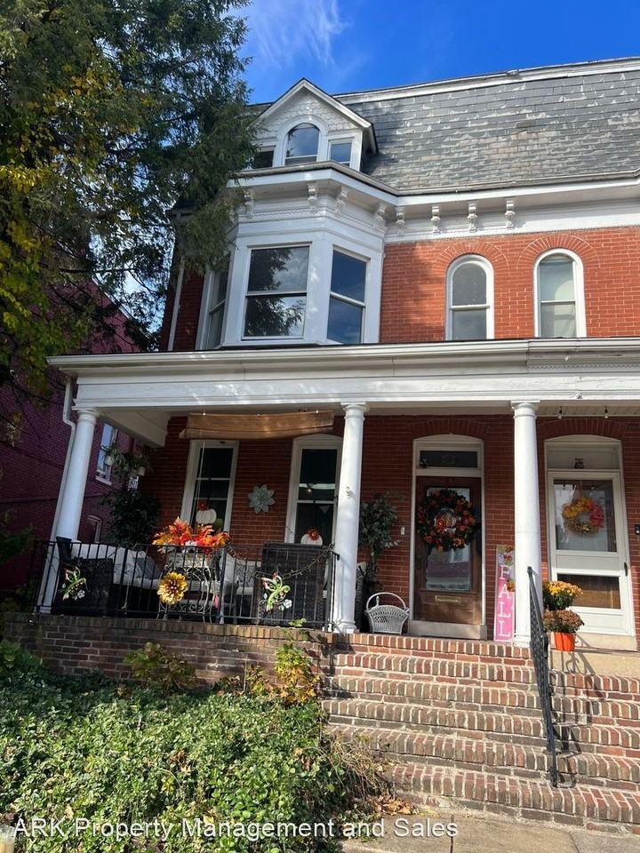725 Pennsylvania Avenue Apartments 725 Pennsylvania Ave, York, PA
