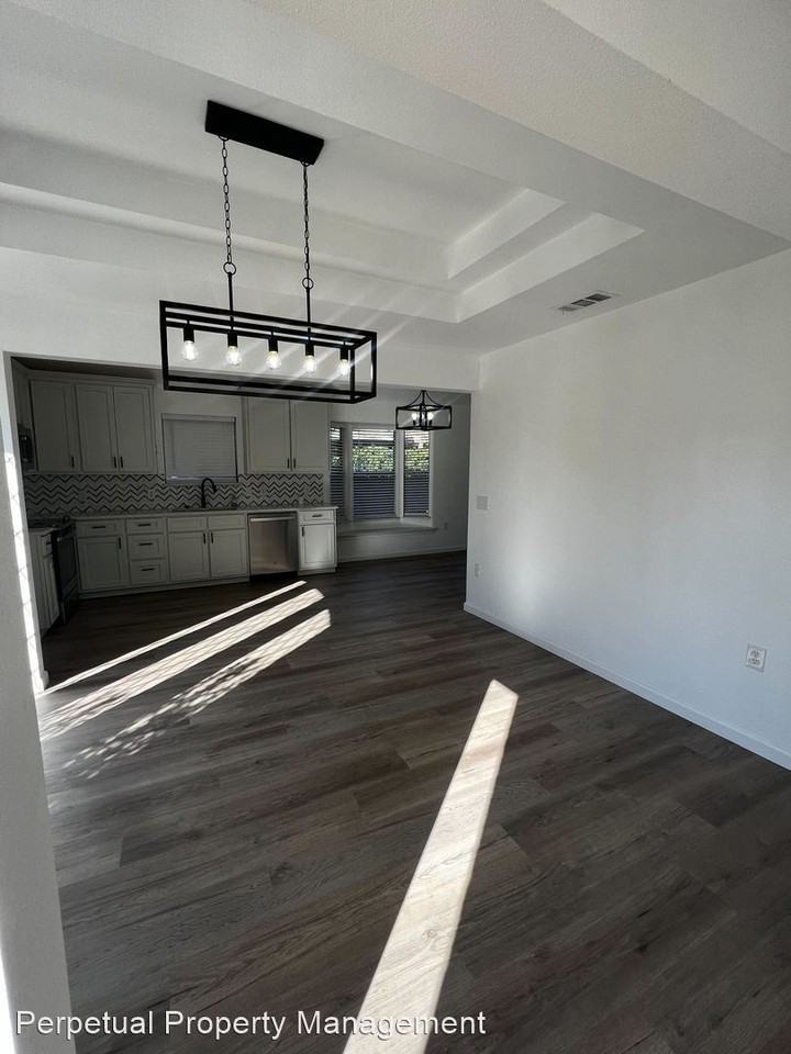 709 Green Brook Dr - Photo 2 of 22