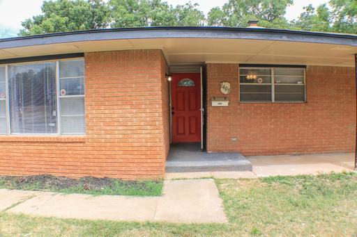 1409 NE 9th St - Photo 2 of 39