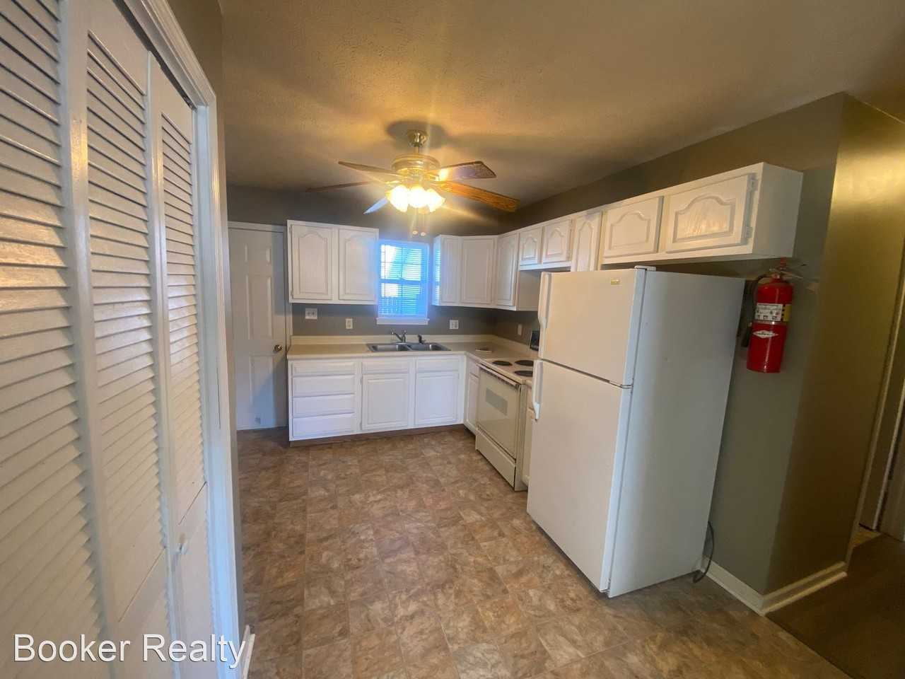 505 N 3rd St - Photo 2 of 6