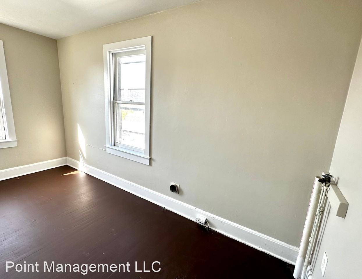 334 E. Hawthorne St - Photo 3 of 8