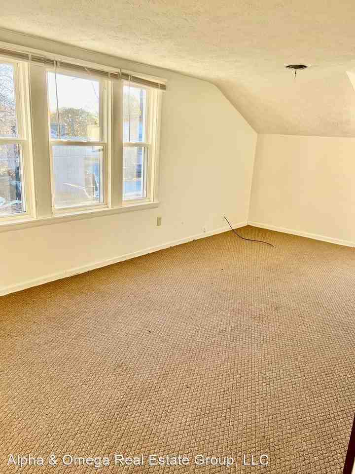 41 E Main St. - Photo 2 of 6