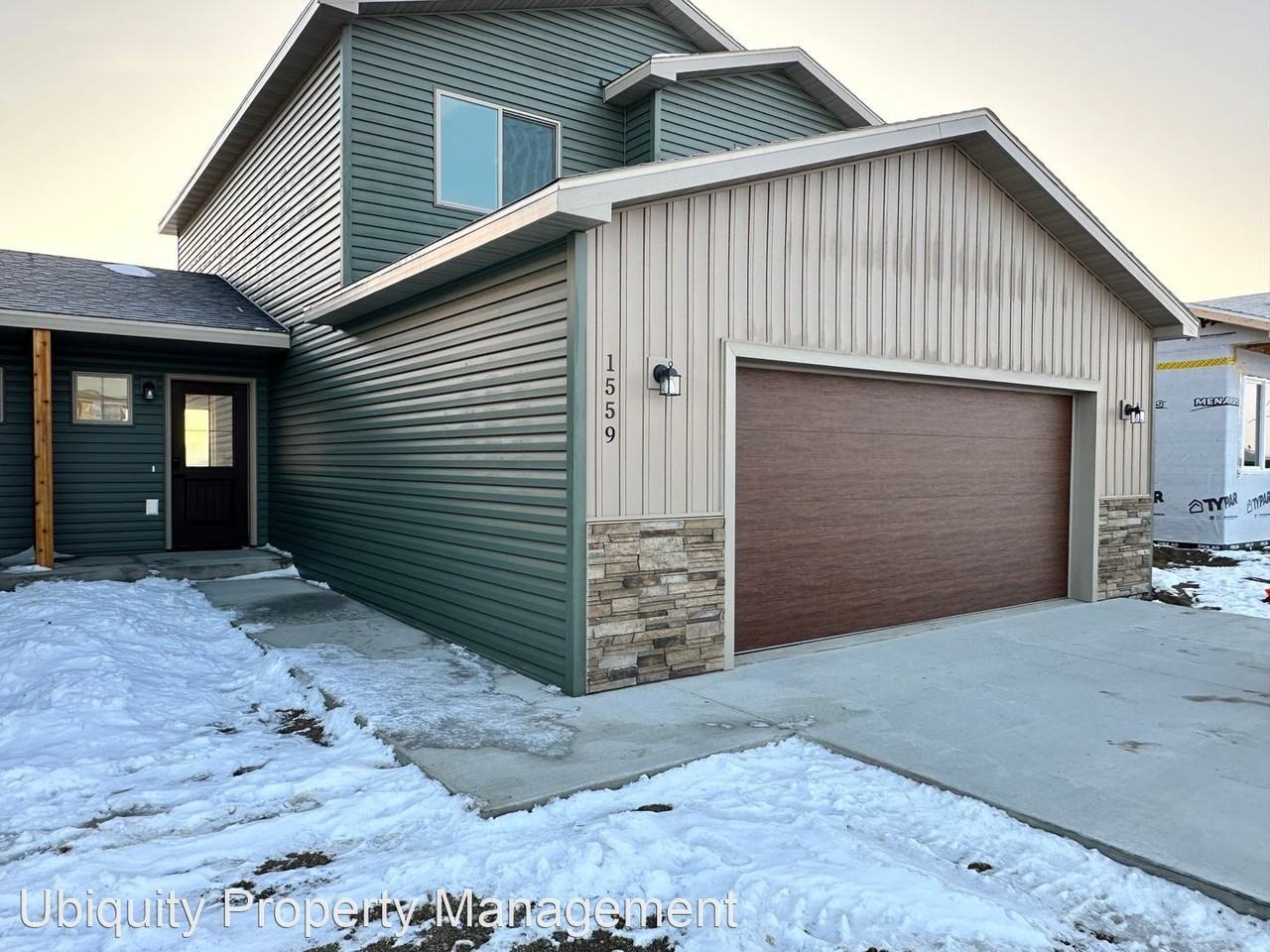 1559 47th Loop Se - Photo 2 of 19