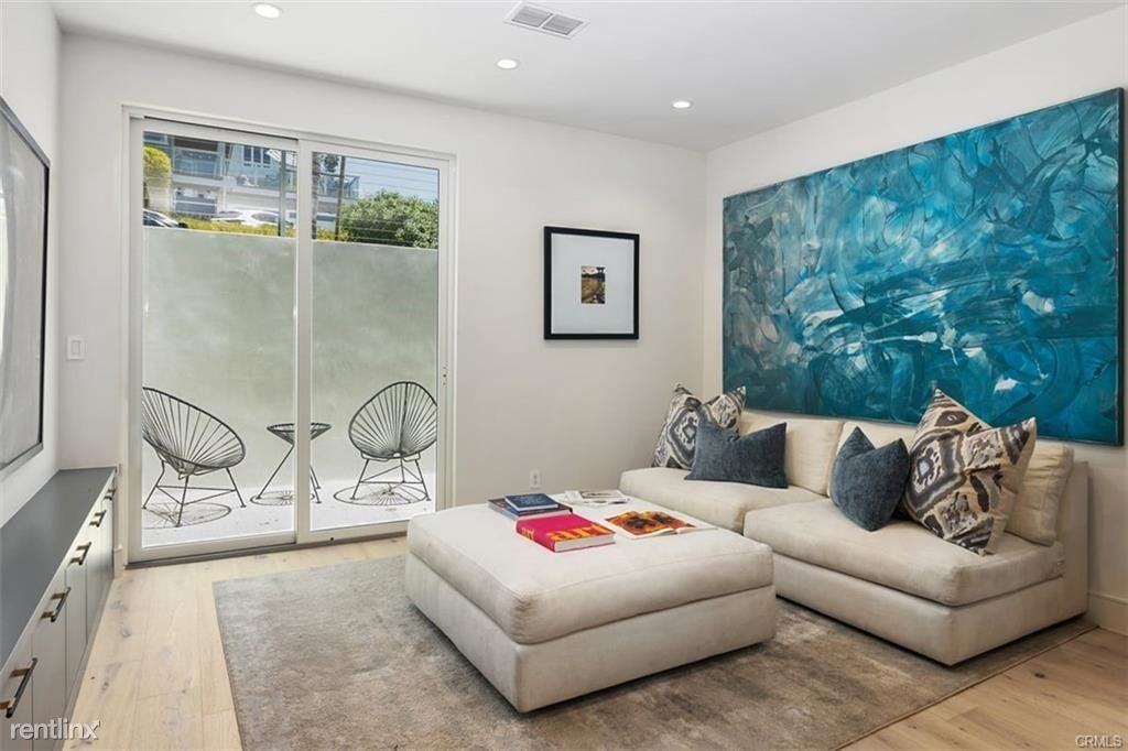 211 Tustin Ave #B - Photo 2 of 11