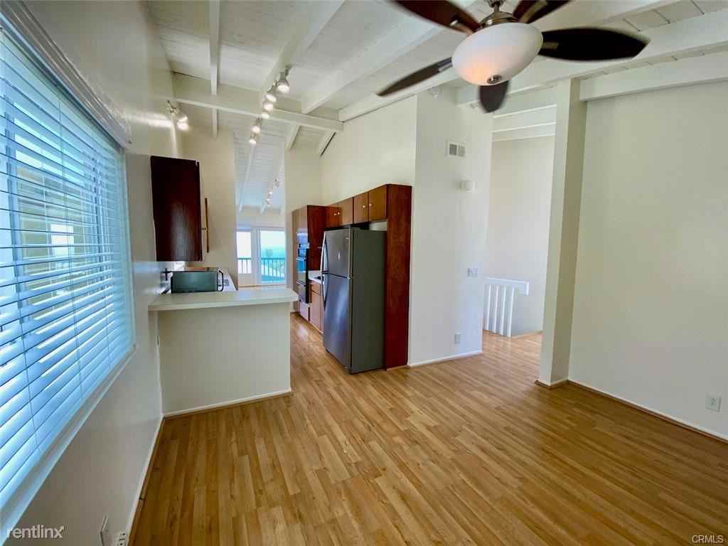 995 La Mirada St - Photo 3 of 10