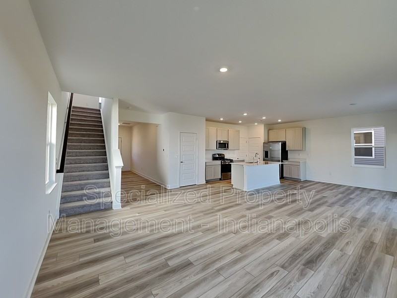 4532 Branower - Photo 2 of 21