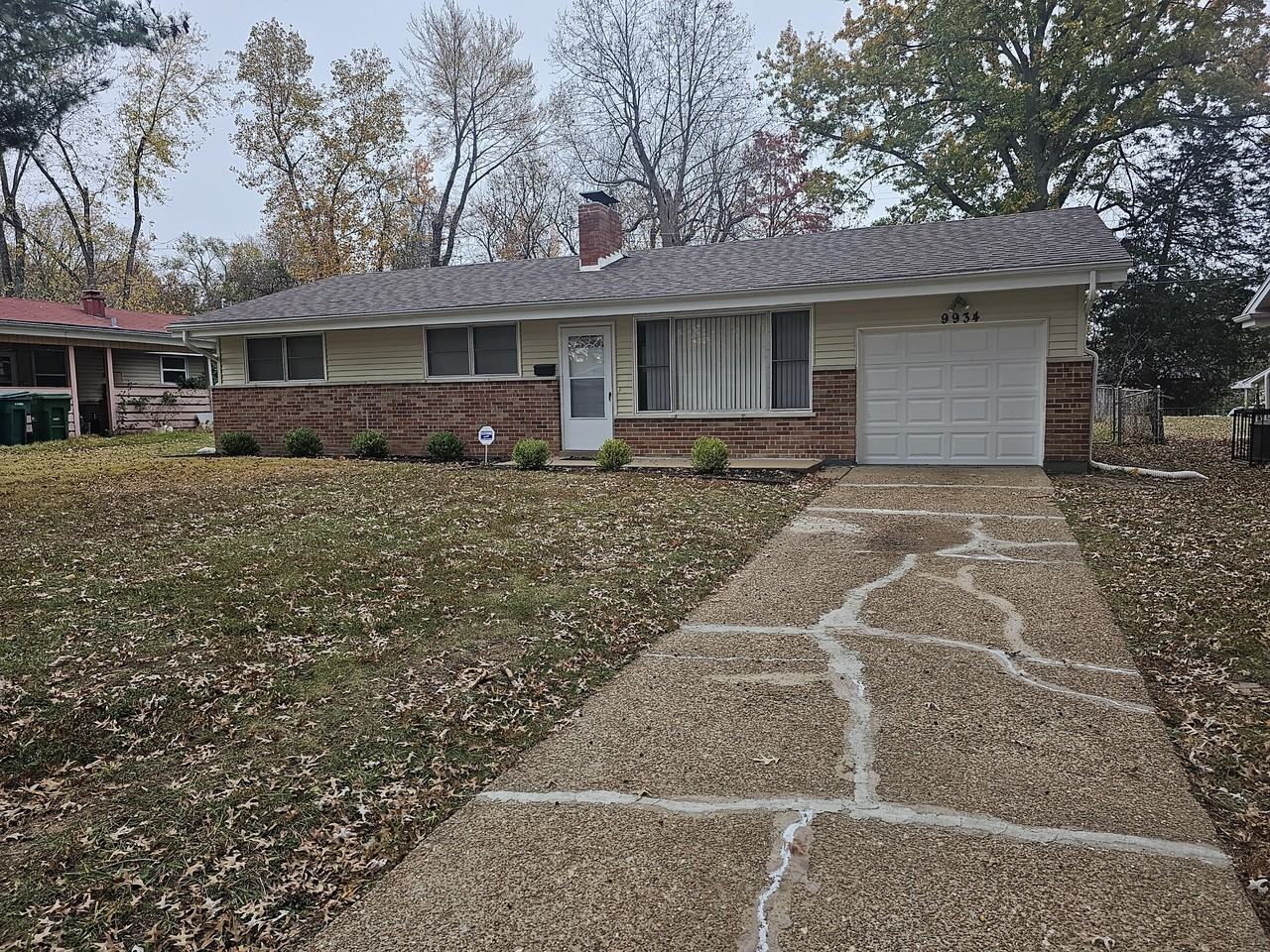 9934 Duke Dr - Photo 2 of 21