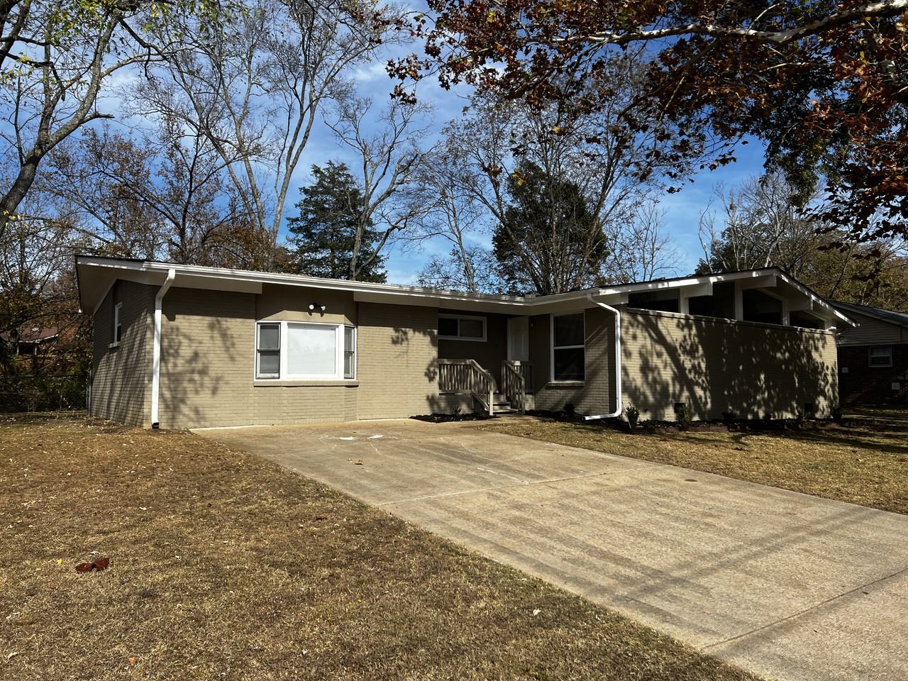 2322 Rodgers Dr Ne - Photo 2 of 29