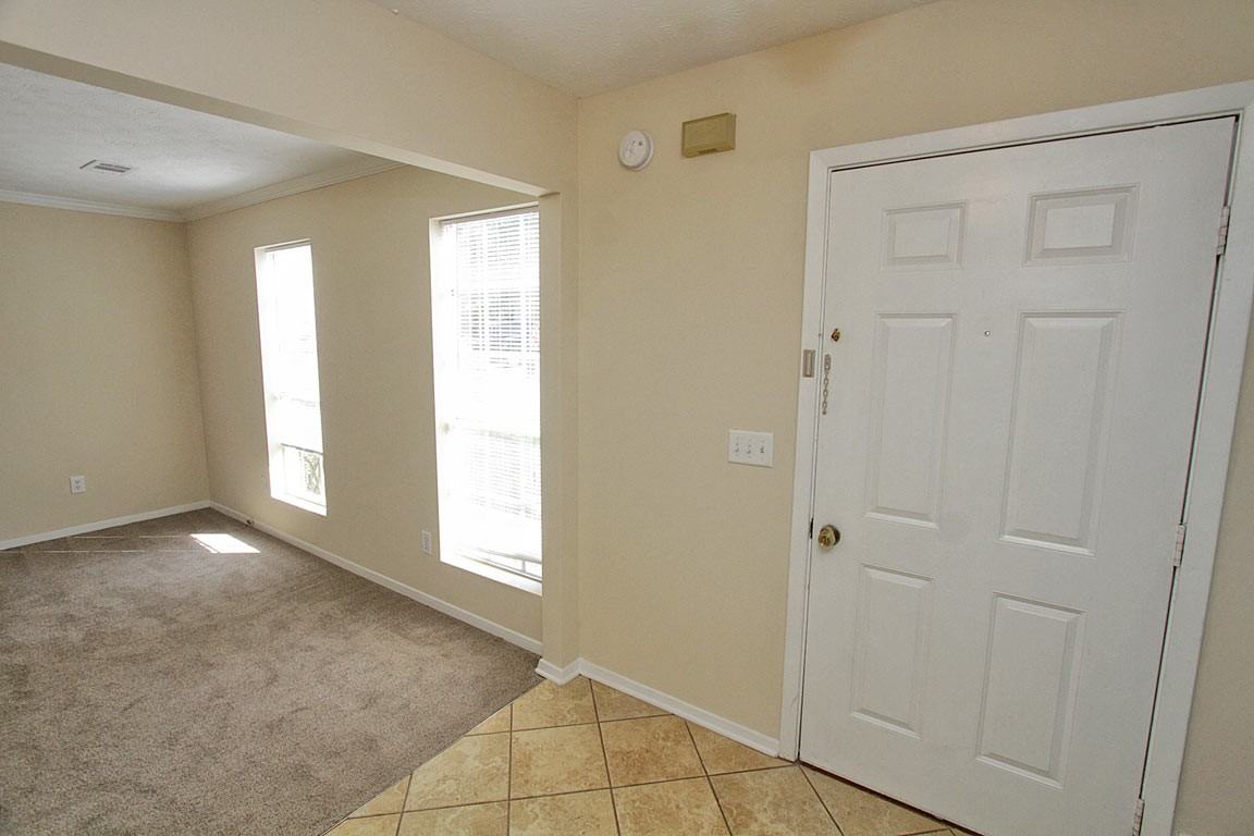 210 Arborfield Way - Photo 2 of 31