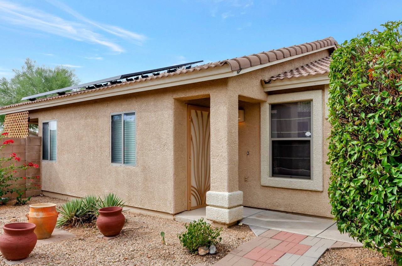 482 S Sunny Rock Dr - Photo 2 of 15