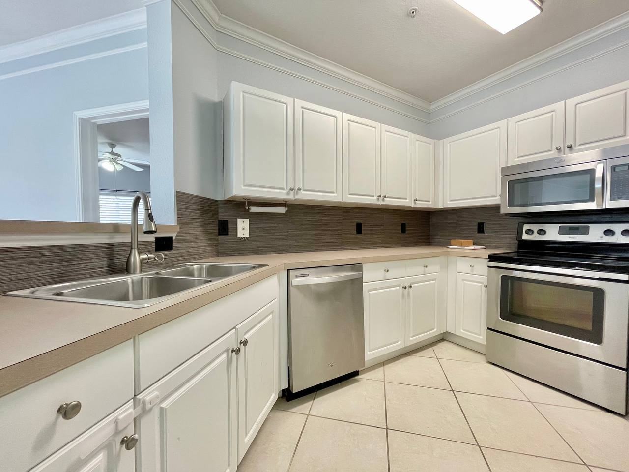 4333 Bayside Village Dr #128 - Photo 6 of 34