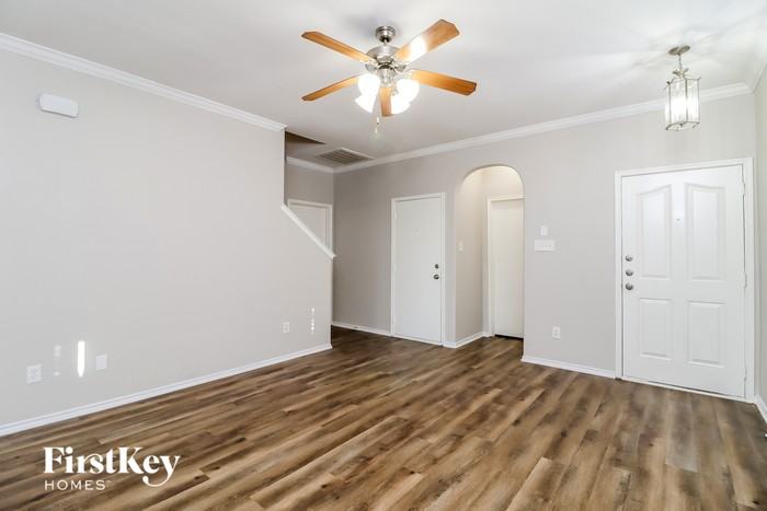 2108 Charmion Ln - Photo 3 of 15