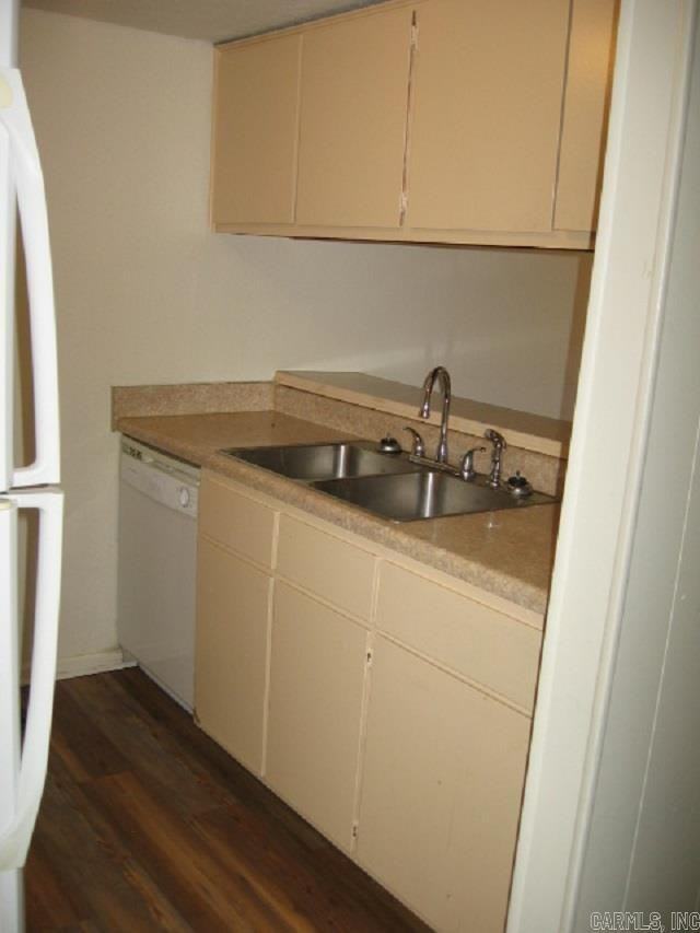 601 Dave Creek Pkwy - Photo 7 of 15