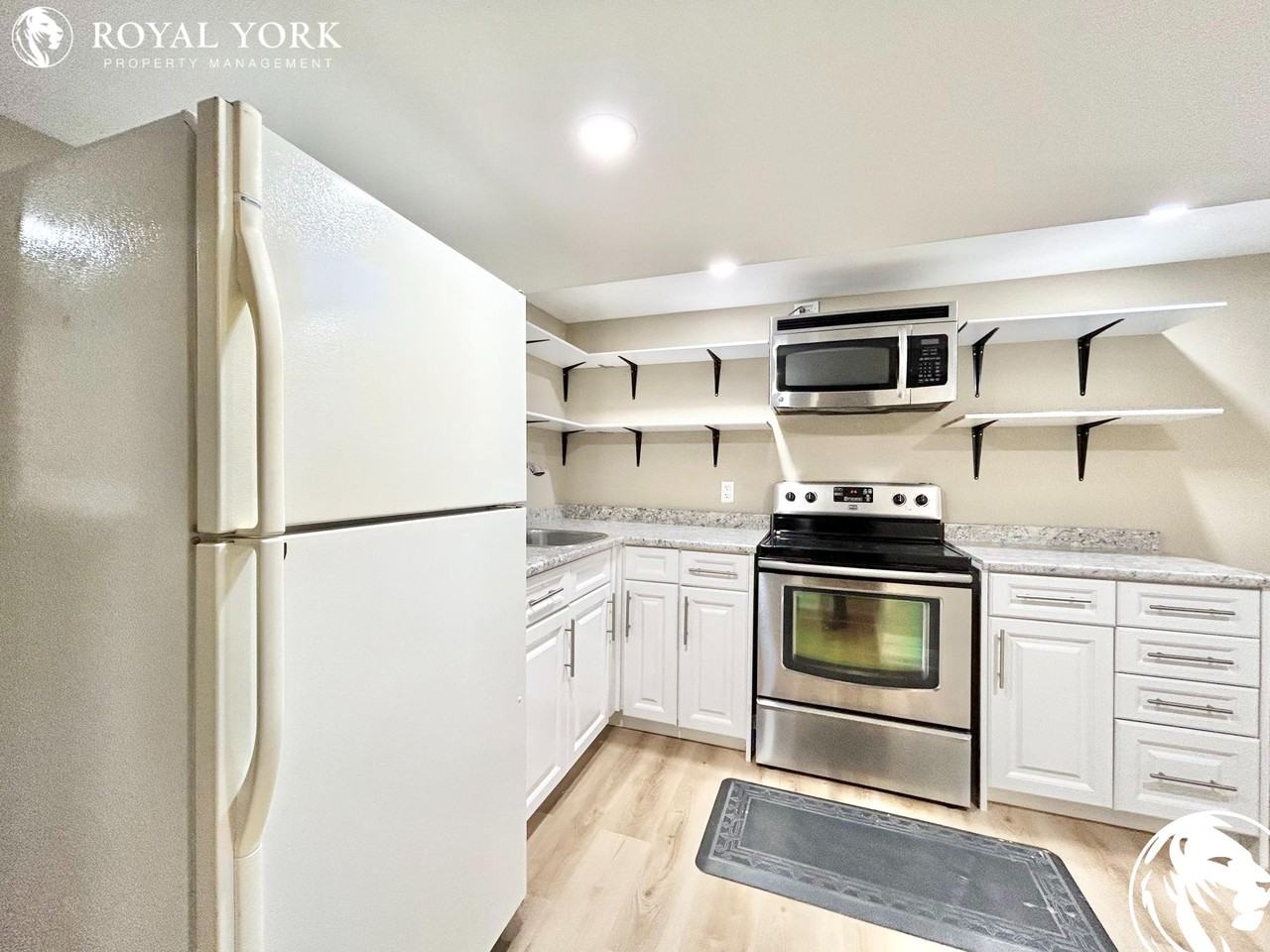 85 Honeywell Dr #2 - Photo 2 of 31