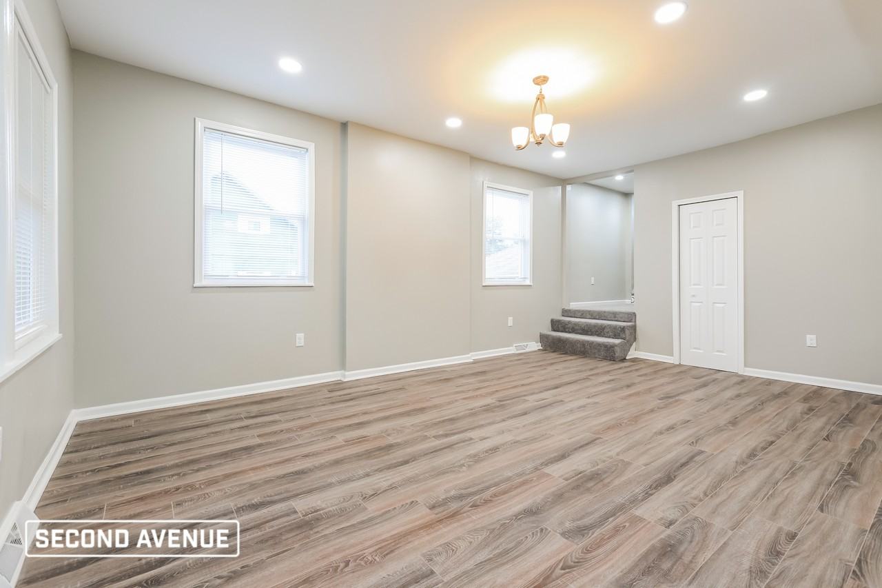 111 Lynnwood Ave - Photo 2 of 14