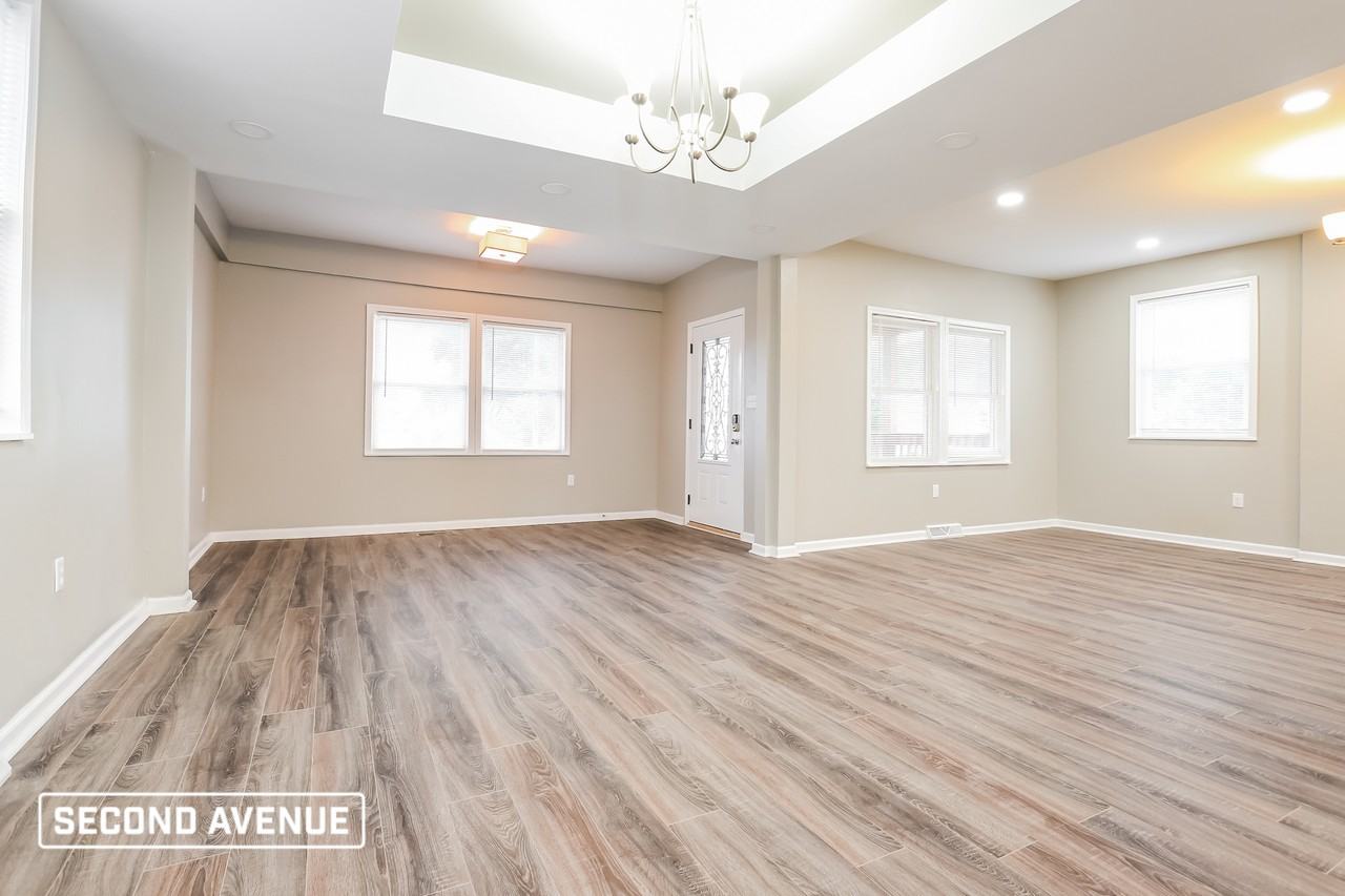 111 Lynnwood Ave - Photo 3 of 14