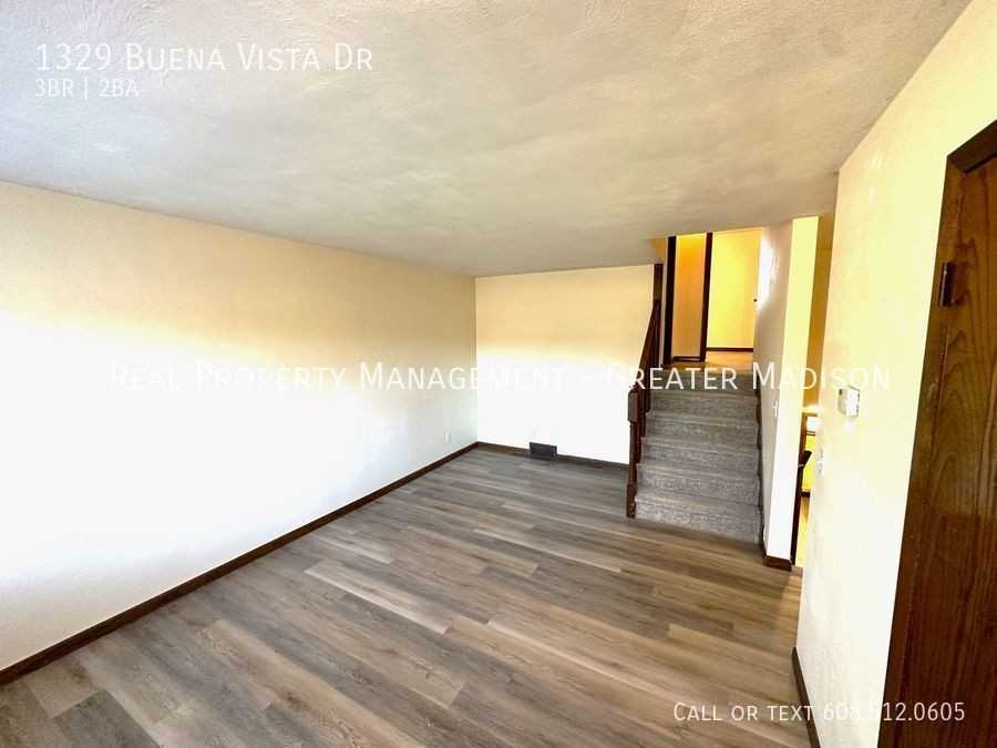 1329 Buena Vista Dr - Photo 2 of 16