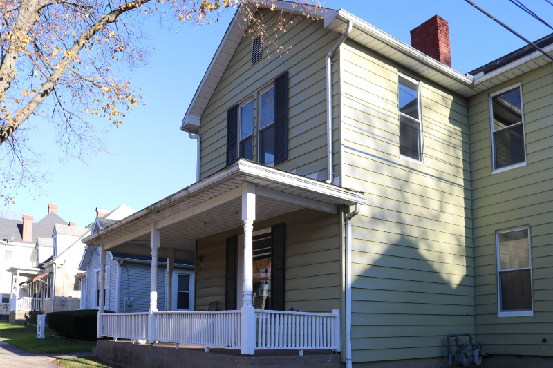 210 E Montgomery St #210 - Photo 2 of 10