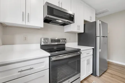 3604 Sedona Loop - Photo 3 of 15