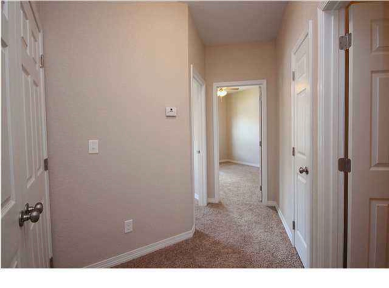 99 Leigh Ann Ln - Photo 2 of 19